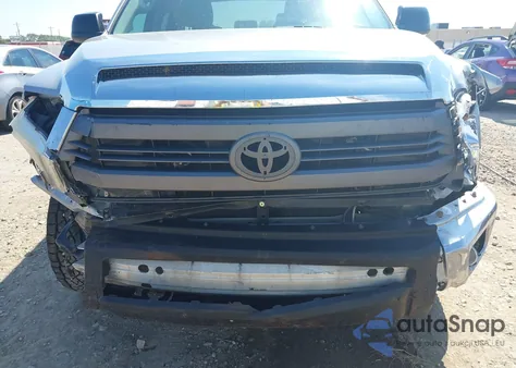 2015 Toyota Tundra Sr5 5.7L V8 z USA, uszkodzony, nr VIN 5TFDW5F17FX480793
